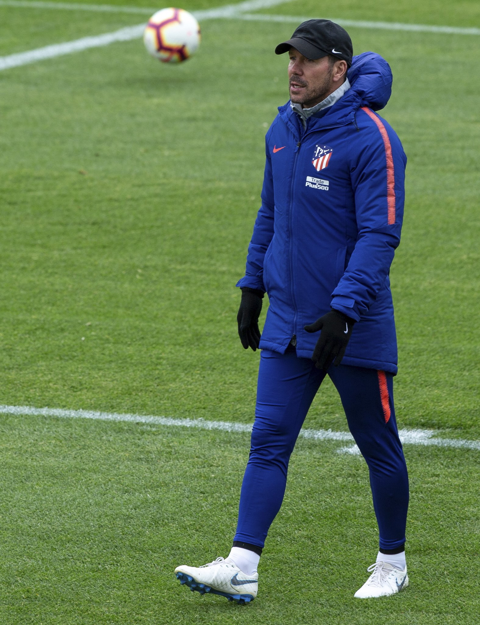 冲刺阶段马德里竞技备战意甲，造点机会细节曝光，赛场秩序良好，轮换策略成焦点的简单介绍